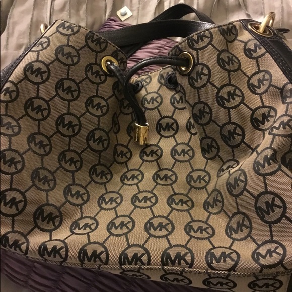 Michael Kors handbag - Picture 1 of 8
